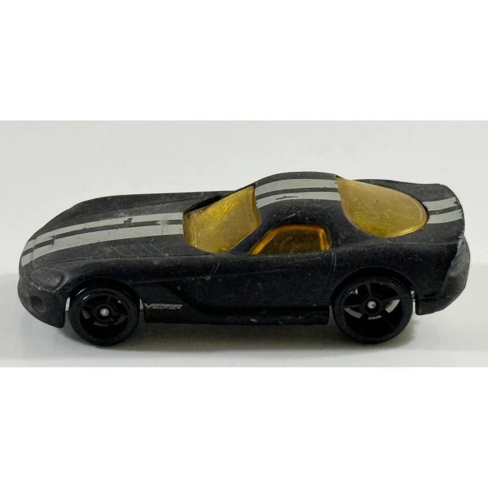 Hot Wheels Dodge Viper Kids 1:64 Black Silver Racing Stripes 2005 Diecast Car